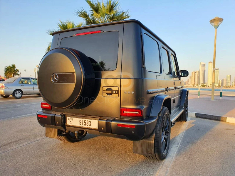 zwart Mercedes-Benz AMG G63 2021 for rent in Dubai 9